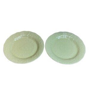 2 Nikko Green Woodbury Bunny Accent Plates NWT 9"